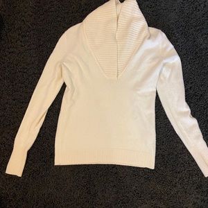 J Crew women’s 100% cashmere sweater